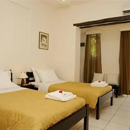Ourania Aparthotel 3*