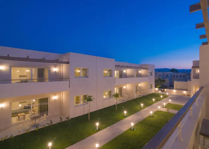 Ourania Aparthotel 3*