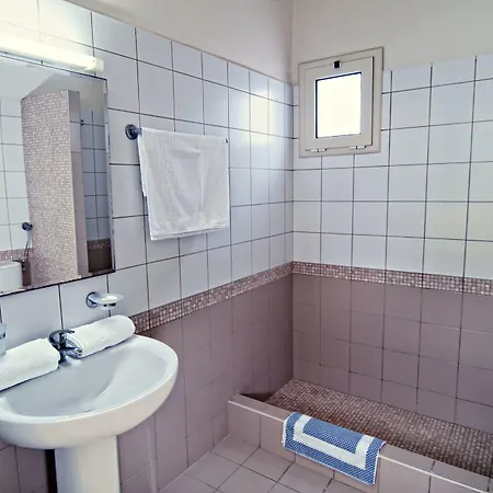 Ourania Apartahotel 3*