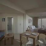 Ourania Aparthotel 3*