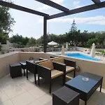 Ourania Aparthotel