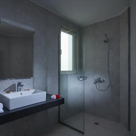 Ourania Lägenhetshotell Hersonissos (Crete)