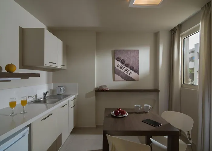 Ourania Lejlighedshotel 3*