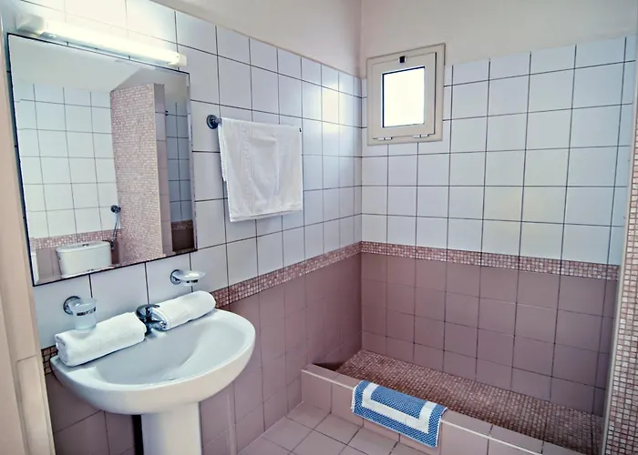 Ourania Apartahotel 3*