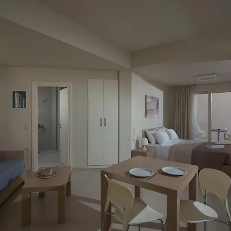 Ourania Apartahotel 3*